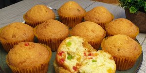 Ванильные кексы с цукатами. Простая и быстрая выпечка к чаю. Vanilla cupcakes with candied fruit.