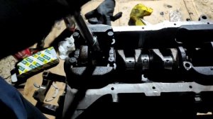 коленвал не вращается (возможно это одна из причин?)