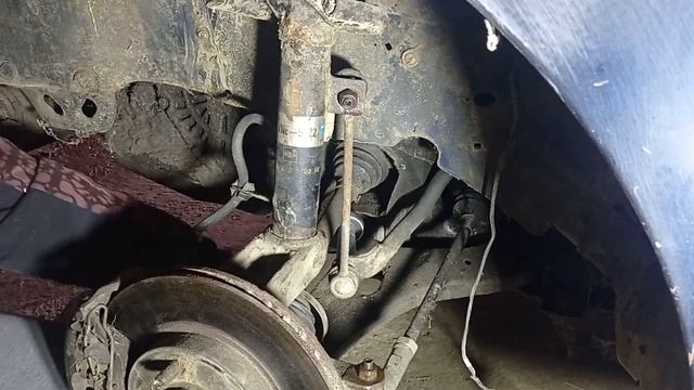 Как снять переднюю стойку стабилизатора Ford Focus 1 #RAZNOBOY #фордфокус1 #FordFocus1