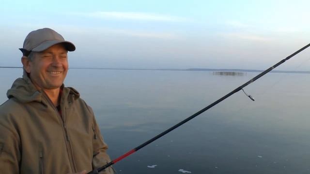 РЫБАЛКА НА КАМЕ - Красный бор. ОСЕННИЙ СУДАК смотреть онлайн