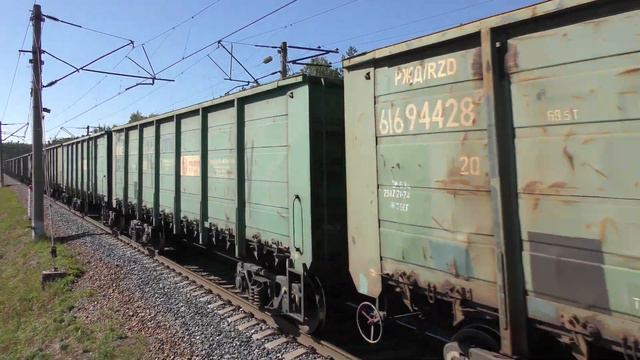 Электровоз ВЛ80С-673 с грузовым поездом смотреть онлайн