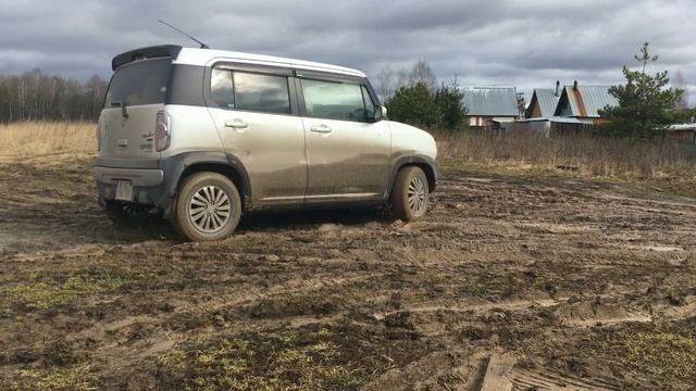 Еще одно грязное видео с участием Suzuki Hustler 4WD. смотреть онлайн
