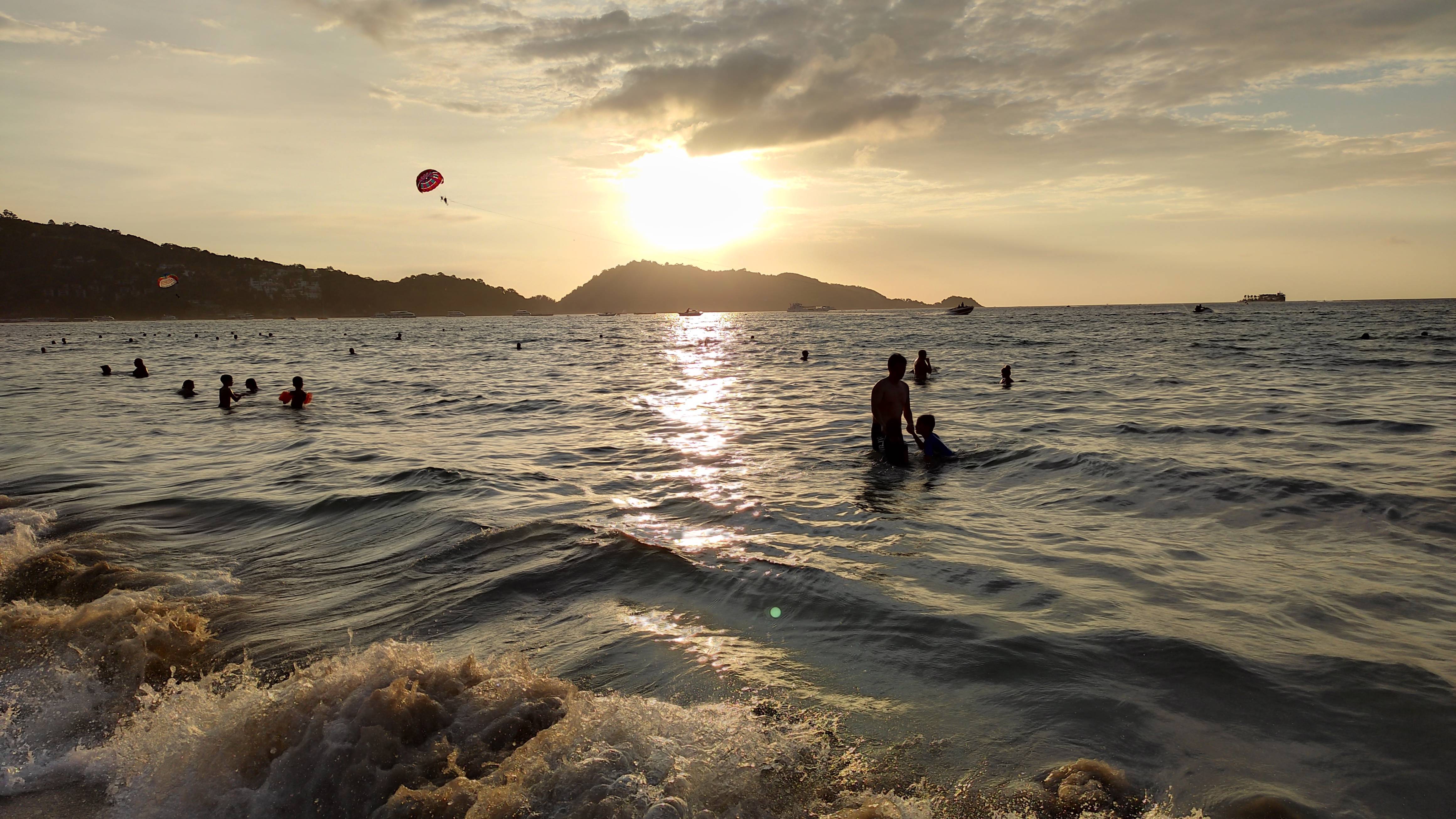 Закатный Патонг и Алина