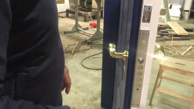 Монтаж стальной двери с деревянными накладками смотреть онлайн