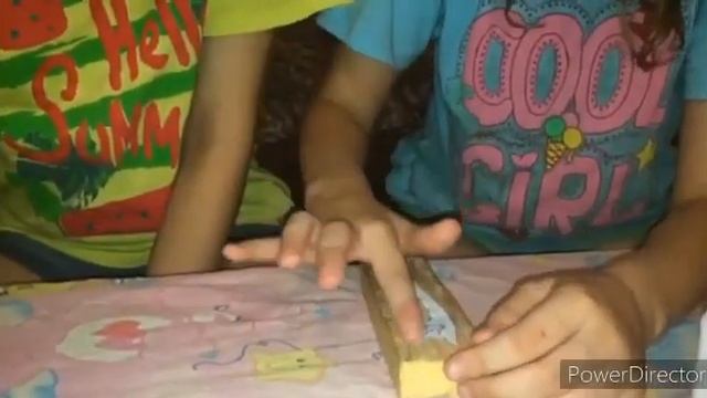 Делаем деревянную заколку с Дашей и Машей смотреть онлайн
