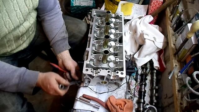 РЕМОНТ ДВС 96 Устанавливаем шпильки головки двигателя Джили МК копия двгателя TOYOT A4 FE смотреть онлайн