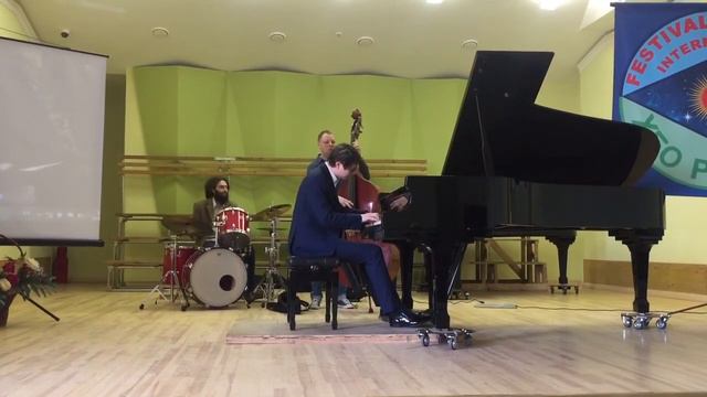 "Тема любви" смотреть онлайн
