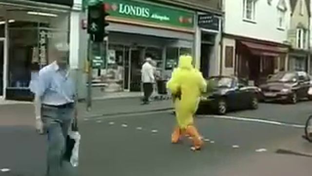 Chicken crossing the road? смотреть онлайн