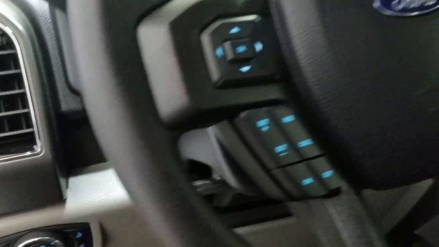 2020 Ford Super Duty F-350 XLT W/ 6.7L Power Stroke Diesel Overview | Boundary Ford 20T325 смотреть онлайн