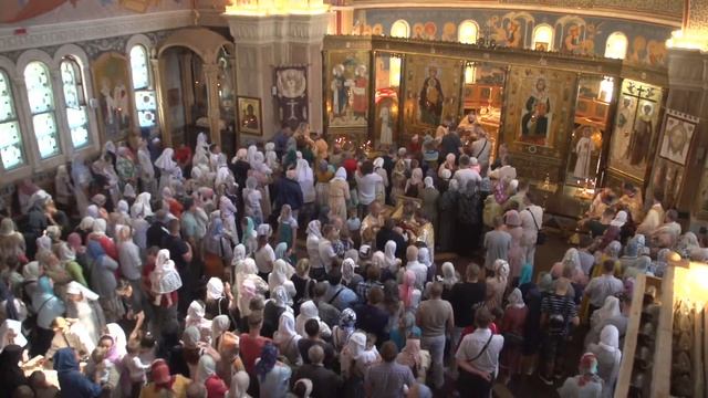 БОЖЕСТВЕННАЯ ЛИТУРГИЯ. Трансляция 9 июля (воскресенье) в 9:00 смотреть онлайн