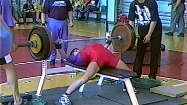 Олеся Шинкевич. Выступление на чемпионате Республики Беларусь IPF 2007 в жиме штанги лежа смотреть онлайн