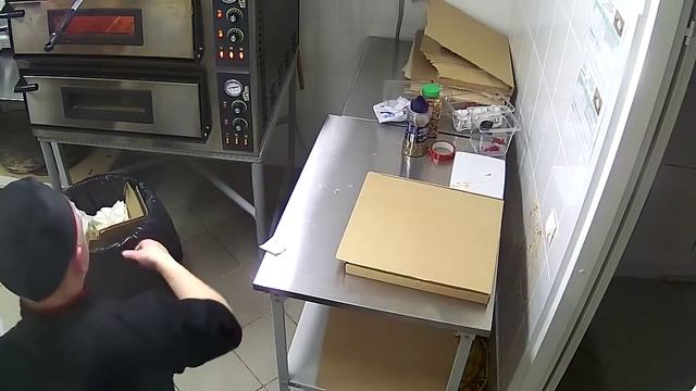 Почему тебе так долго везут пиццу смотреть онлайн