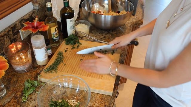 Side Dish Recipe: Easy Pasta Salad by CookingForBimbos.com смотреть онлайн
