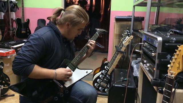 Gibson Explorer смотреть онлайн
