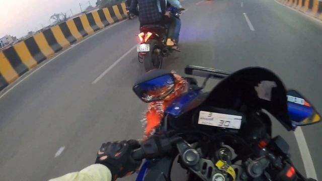 RS200 vs R15 | street race ?| splender sa wheelie? смотреть онлайн