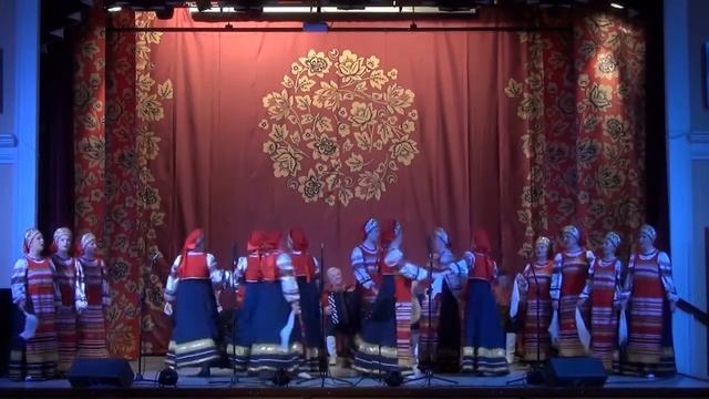 Плясовая-хороводная песня Московской области "На горе дубок зеленёшенек" смотреть онлайн