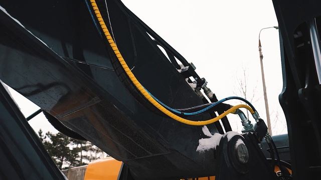 Hyundai R350 в погрузчик