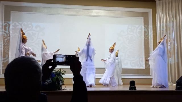 выступление ансамбля каракоз #karagandamedicaluniversity смотреть онлайн