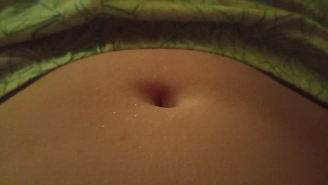 Бурлит в животе после еды.