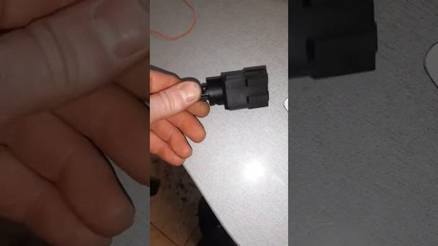 Audi q7 .Fault code 00230-transmission park selektor switch. Brake switch,central llocking not work смотреть онлайн