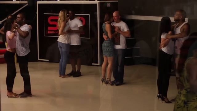 Workshop by Freezy (Paris) at Kizomba Lounge Rotterdam смотреть онлайн