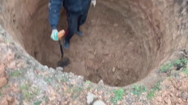 Канализация для дачи из двух полутораметровых колец и доборного 30 см. смотреть онлайн