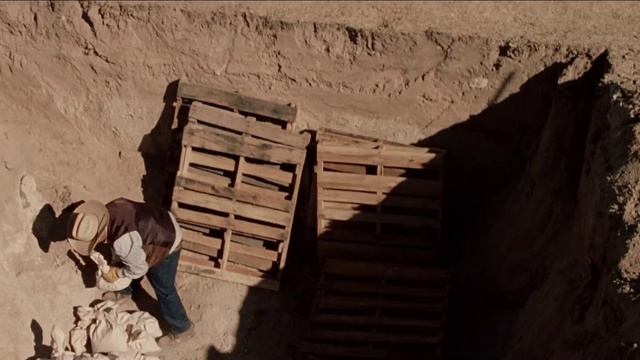 Death in the Desert Trailer смотреть онлайн