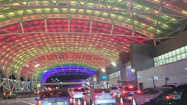 Hartsfield-Jackson Atlanta International Airport смотреть онлайн
