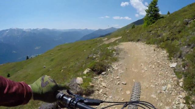 Der Beste Panorama Trail! Frommes Trail in Serfaus Fiss Ladis - Max Trails смотреть онлайн