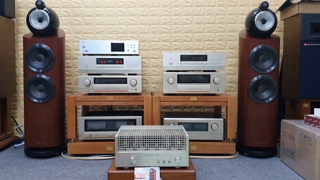 B&W 803 D3 khi được Luxman 88 Signature thổi thì chất âm ngoài sự mong đợi. Quá tuyệt vời. смотреть онлайн