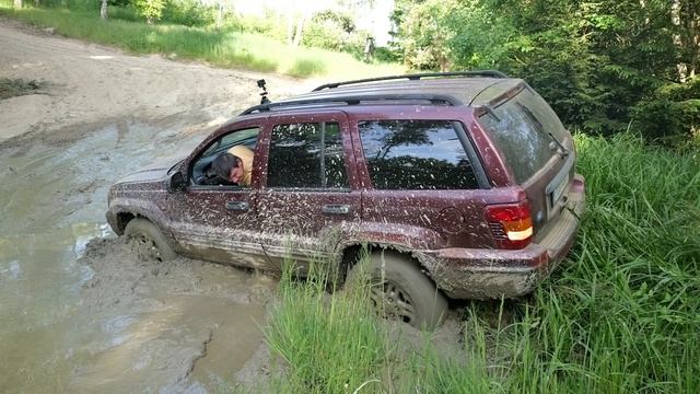Jeep Grand Cherokee WJ 2.7 CRD, QUADRA DRIVE test offroad смотреть онлайн