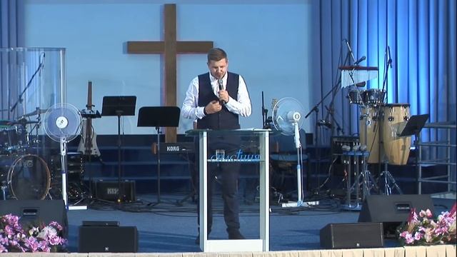 Праздник Троицы | пастор Давид Бальчос | епископ Николай Савчук | 20.06.2021 | 11:00 смотреть онлайн