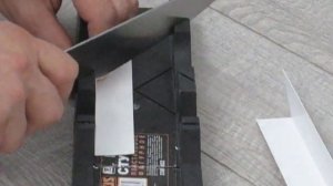 Как быстро и точно отрезать пластиковый уголок