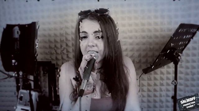 Ирина Музникайте - Питерские крыши (cover Noize MC) смотреть онлайн