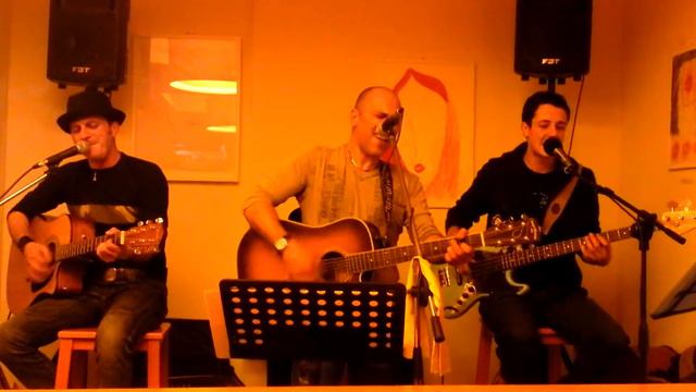 "Tu" degli AcousticMania смотреть онлайн