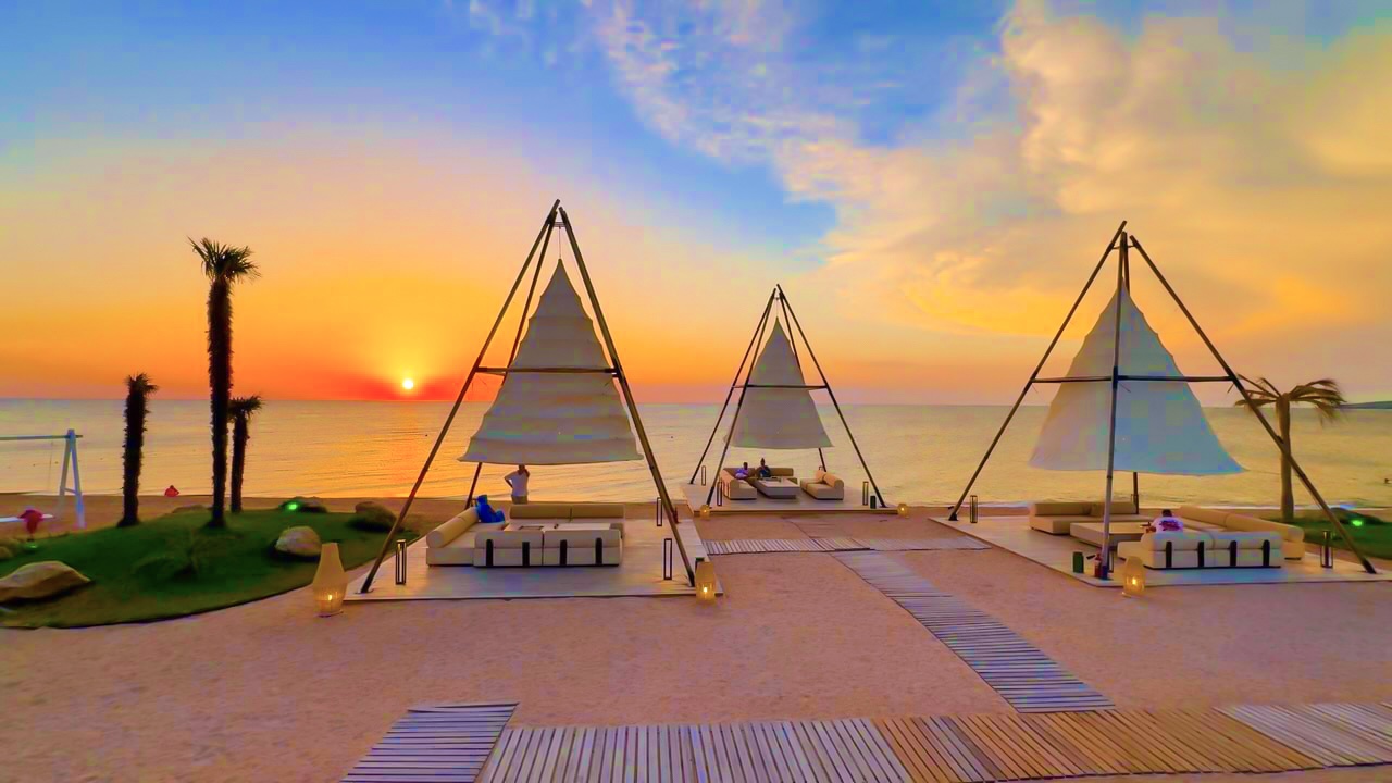 КРЫМ. 100% ЗАГРУЗКА! Отдыхающие рванули на Ультра ВСЕ ВКЛЮЧЕНО. Обзор отеля Рига 3* Отдых в Щелкино смотреть онлайн