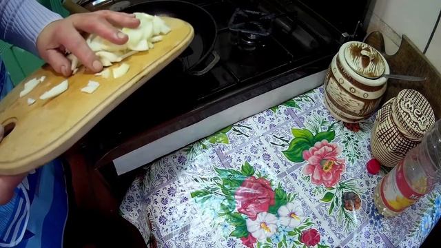 Как приготовить омлет на подушке из лука ? смотреть онлайн
