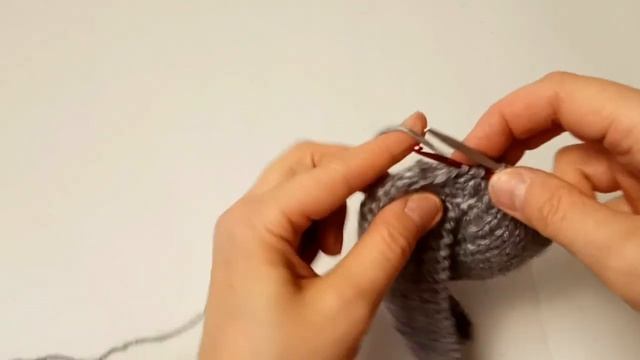 Легко свяжем шапку для собаки или кота смотреть онлайн