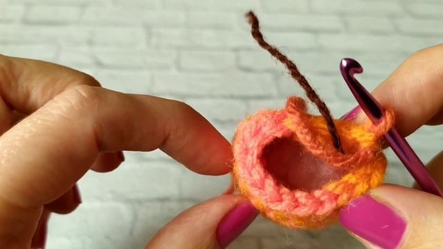 КОТ САЙМОН КРЮЧКОМ МК / ВЯЗАНЫЙ КОТ САЙМОН АМИГУРУМИ. Часть 2. Руки, глазки, хвост, сборка смотреть онлайн