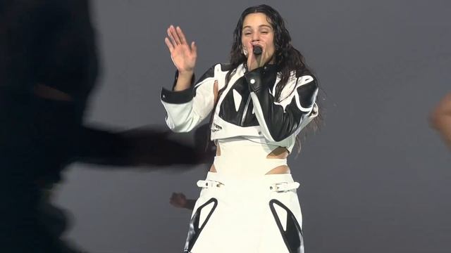 Rosalía - MALAMENTE - Live from The Motomami World Tour at Radio City Music Hall смотреть онлайн