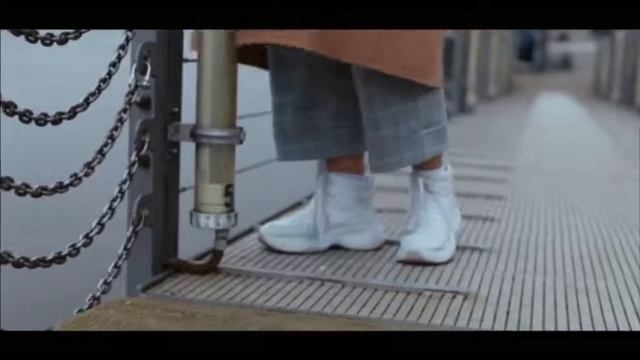 Видеоклип к песне "Последнее одиночество" на стихи Максима Фоменко смотреть онлайн