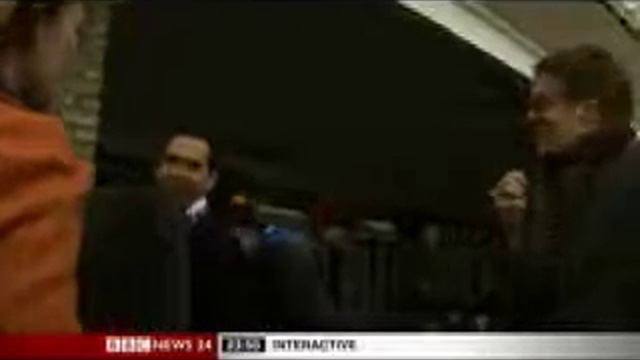 Alex on the News смотреть онлайн