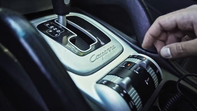 Porsche Cayenne z 500 tys km przebiegu - MotoBieda смотреть онлайн