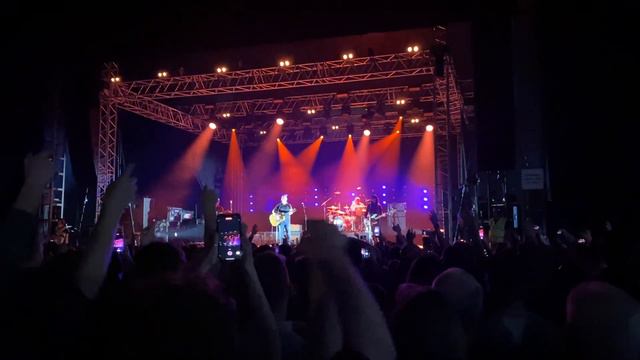 Pixies - Here Comes Your Man (live at Big Top 15/07/2022) смотреть онлайн