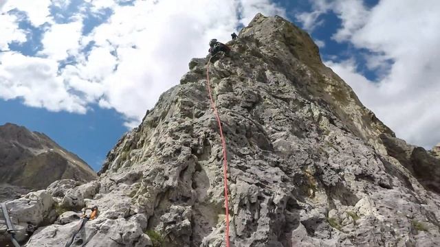 Climbing in the Dolomites: Via Comici alla Torre piccola di Falzarego смотреть онлайн