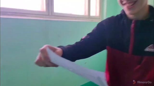 Игрушечный пистолет пробивает слои бумаги А4!!! ШОК!!! смотреть онлайн