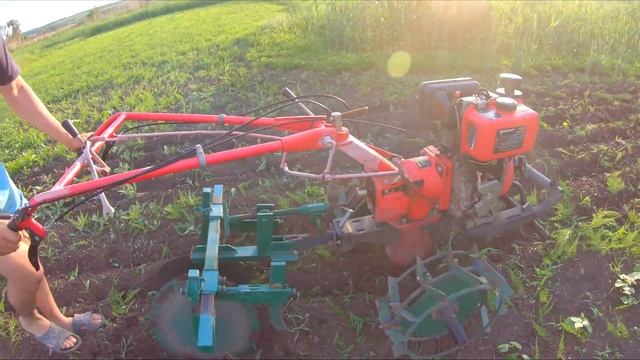 ПРОПОЛКА ОГОРОДА МОТОБЛОКОМ ОЧЕНЬ БЫСТРО смотреть онлайн