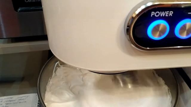 Приготовление белкового крема смотреть онлайн