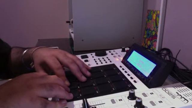 BEAT ON MPC 2500 WITH LOGIC PRO SYNC смотреть онлайн