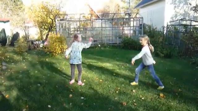 Танец на природе смотреть онлайн